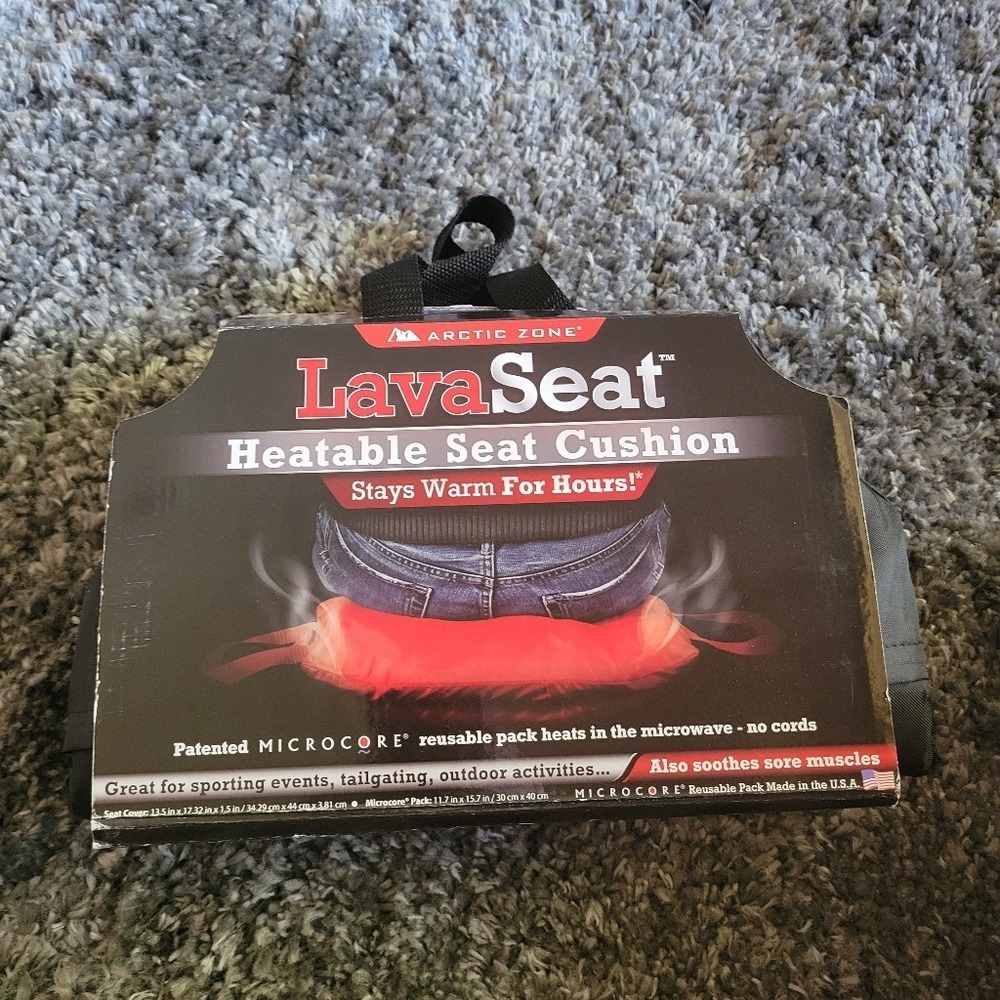 Lava‎ buns heated cushion stadium seats new set of 2 one black one blue NEW